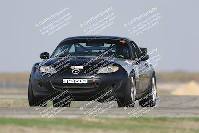 media/Oct-25-2025-CalClub SCCA (Sat) [[34c778dfbe]]/Group 2/Qualifying/